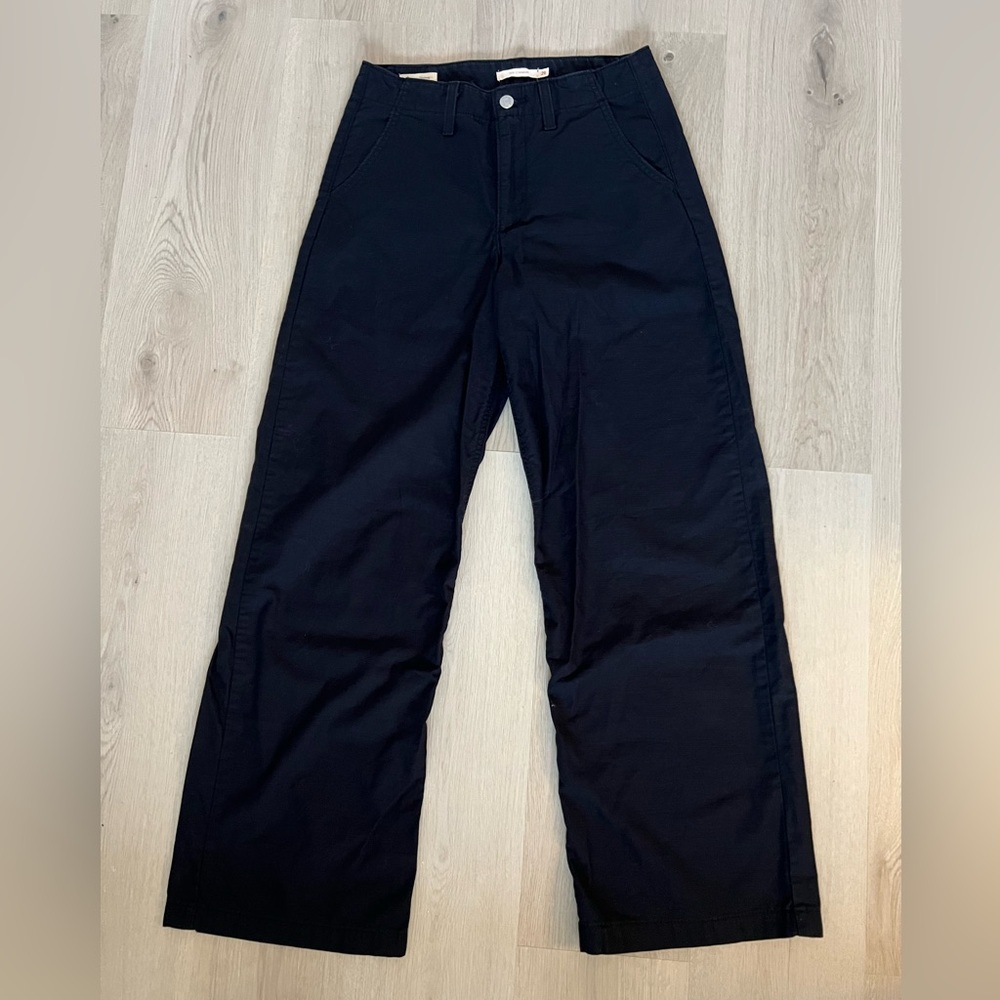Levi’s 90s Straight Black High Rise Pants W26 L30